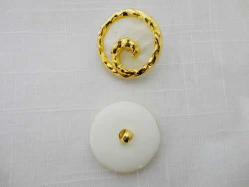 Button - Mother of Pearl with Gold