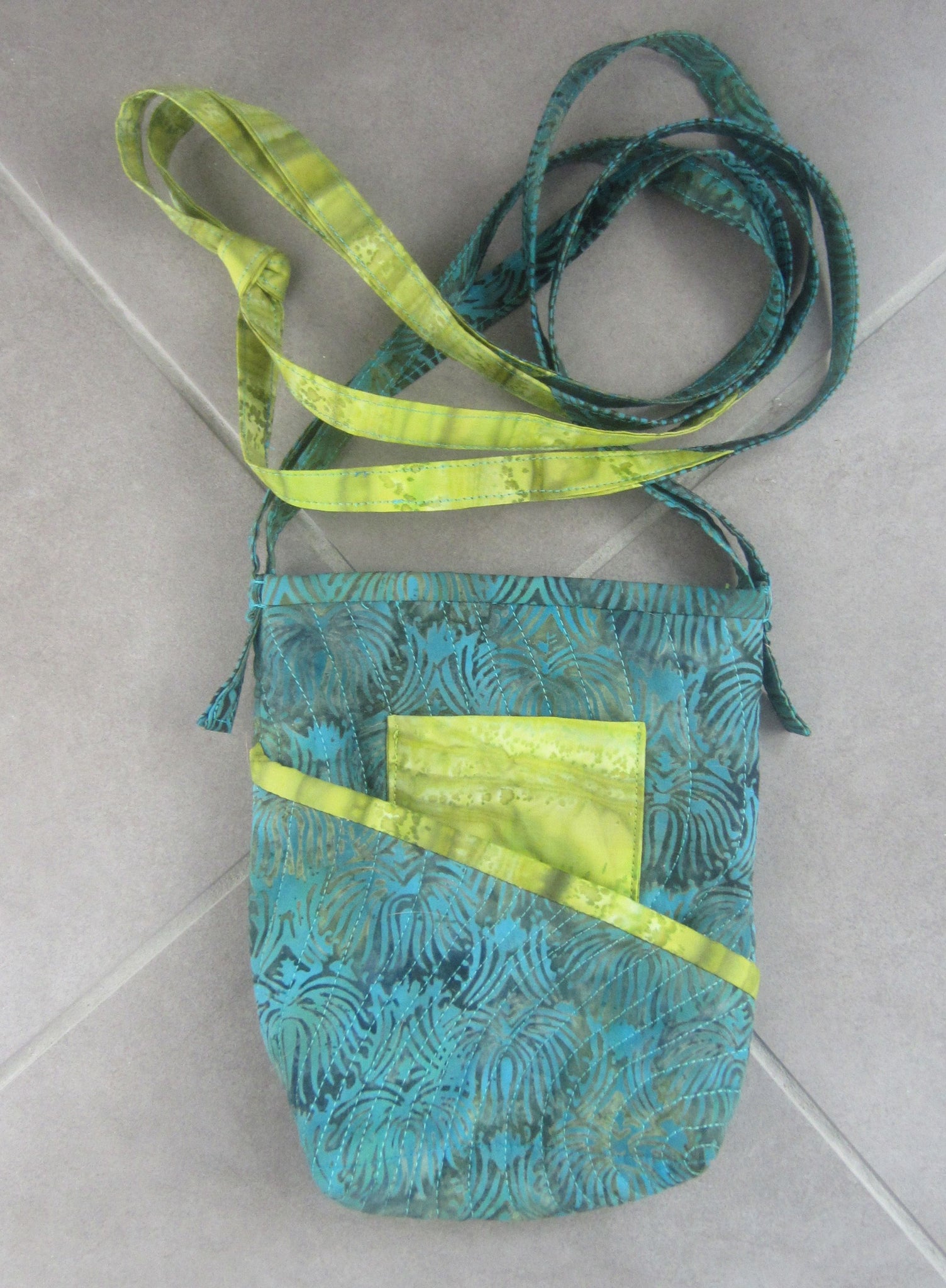 Tag Along Bag by Atkinson Designs
